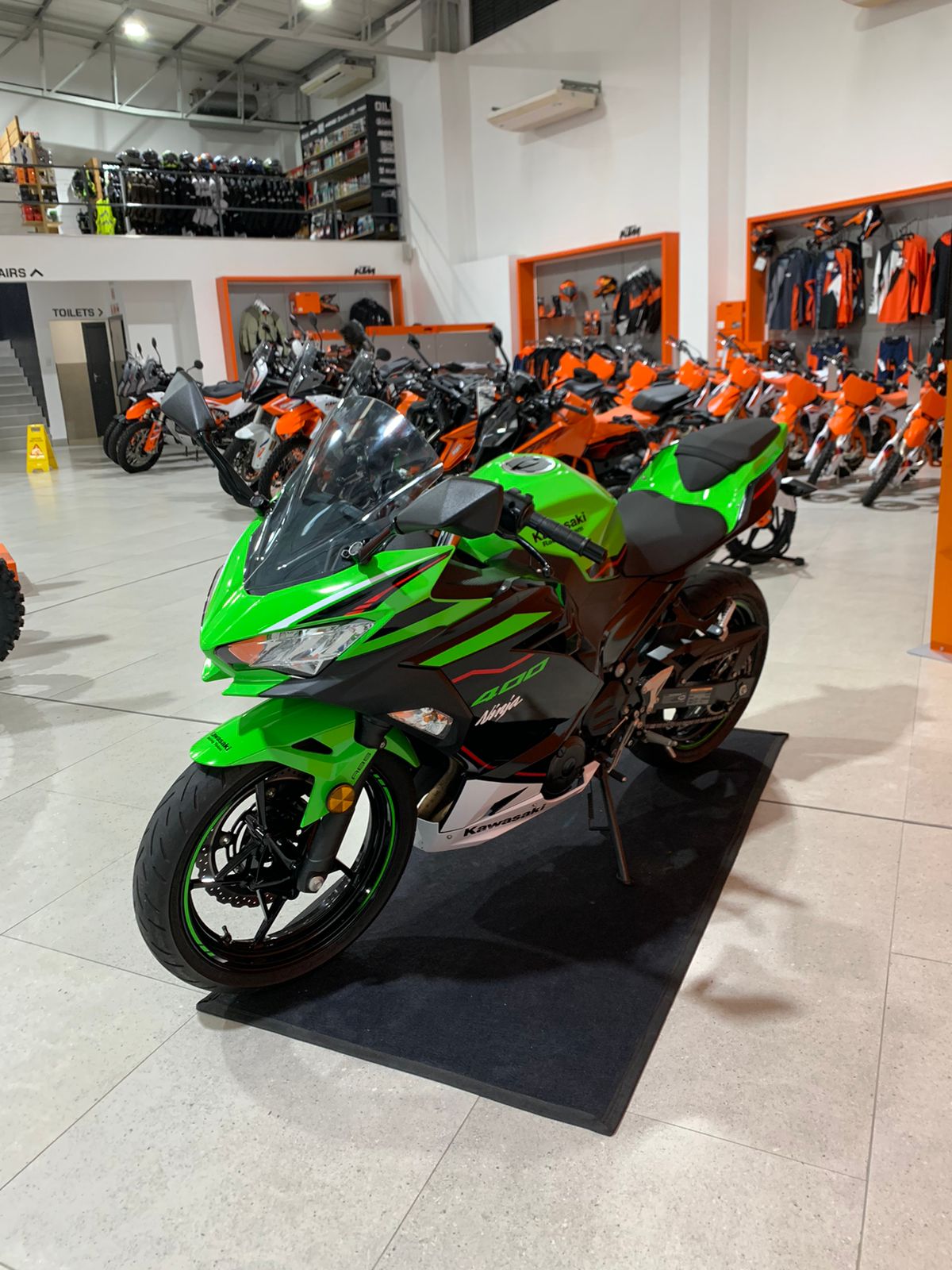 2022 Kawasaki Ninja 400 Abs