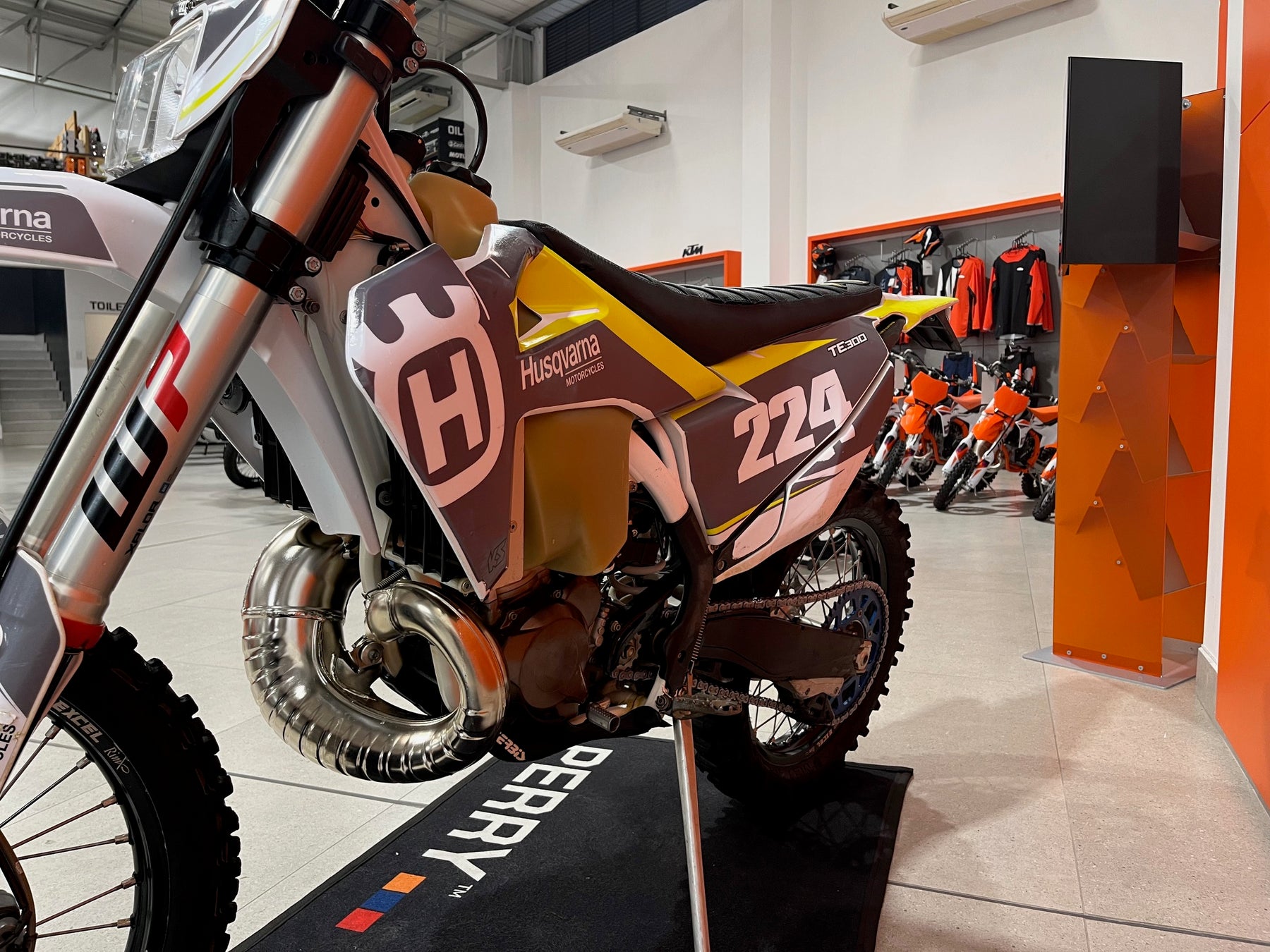 2023 HUSQVARNA TE 300 HERITAGE