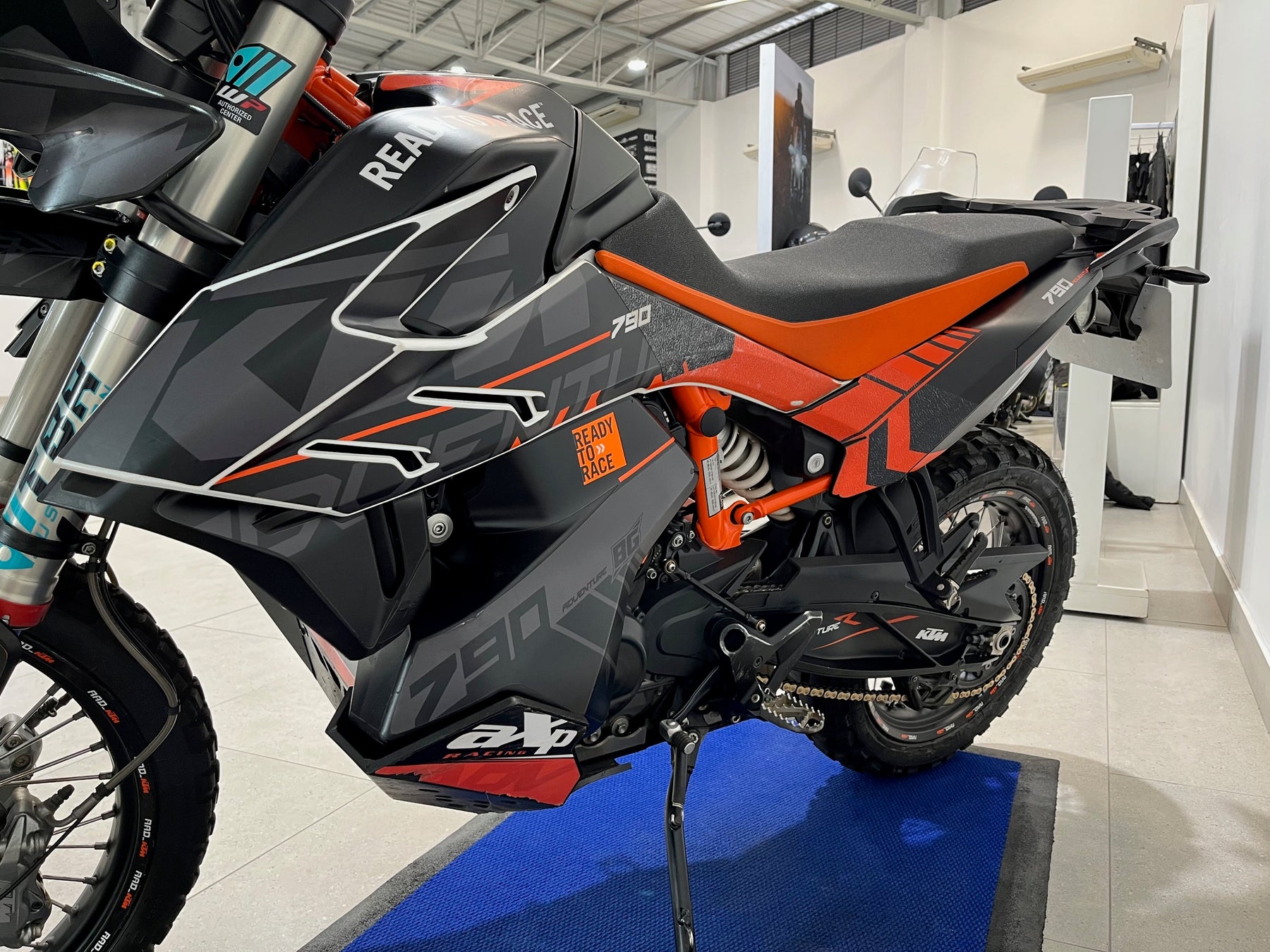 2020 KTM 790 Adventure R.