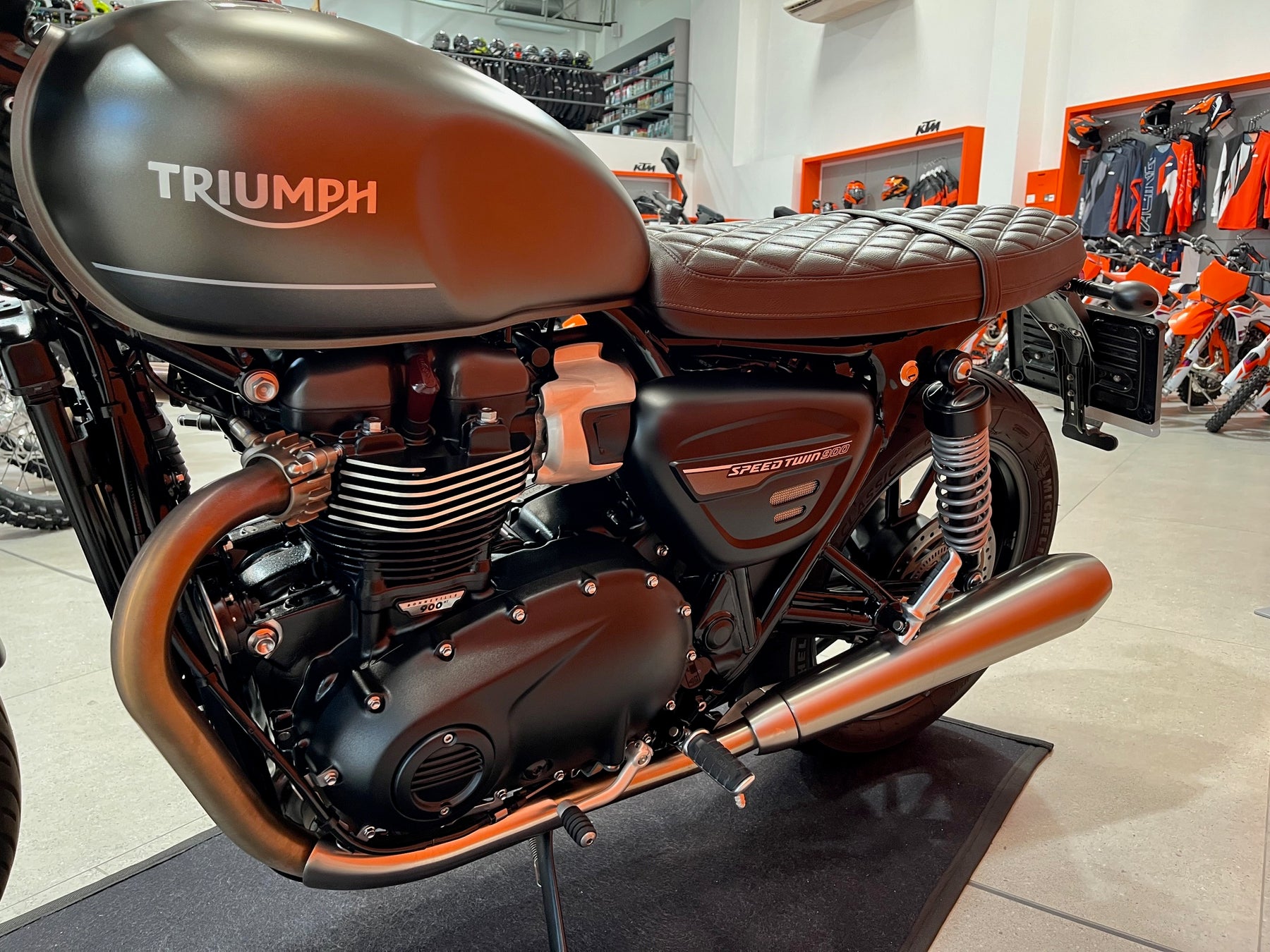 2023 Triumph Bonneville 900-Speed Twin