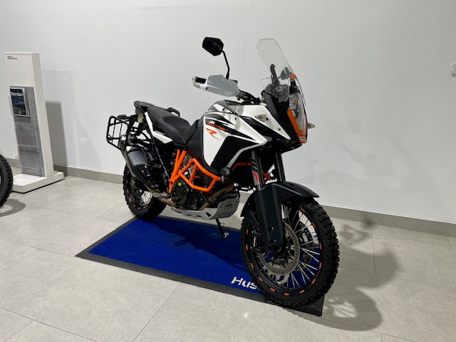 2017 KTM 1090 ADVENTURE-R