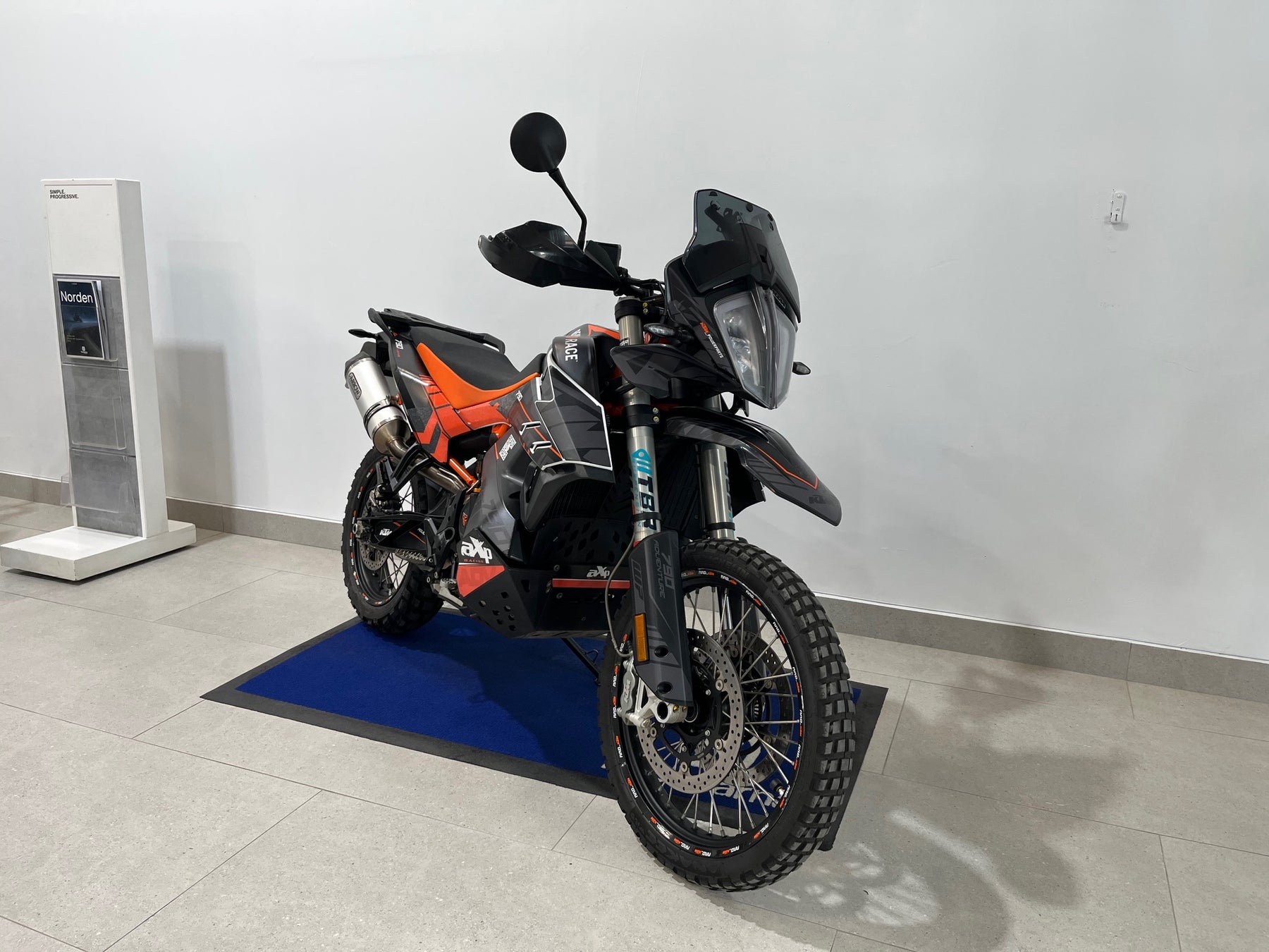 2020 KTM 790 Adventure R.